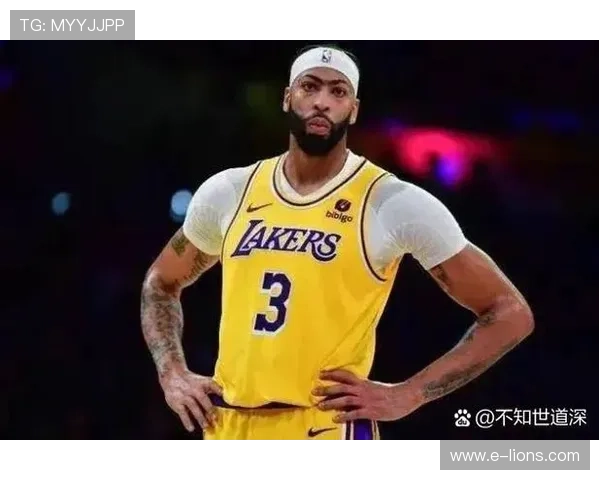 詹姆斯高效表现12投8中贡献21分 詹姆斯高效表现12投8中贡献21分